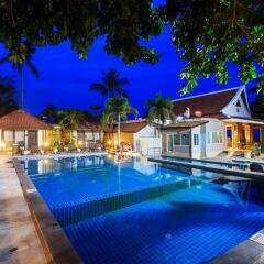 Отель Chaweng Cove Beach Resort бассейн