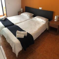 Отель Hostal Baleàric комната для гостей фото 2
