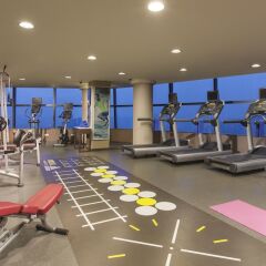 Отель Ascott Raffles City Chengdu фитнесс-зал