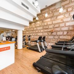 Отель Mercure Budapest Korona Hotel Венгрия, Будапешт - 2 отзыва об отеле, цены и фото номеров - забронировать отель Mercure Budapest Korona Hotel онлайн фитнесс-зал фото 2