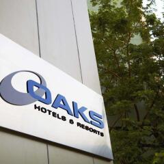 Oaks Bangkok Sathorn Hotel парковка