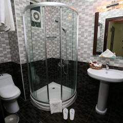 Cedar Hotel ванная