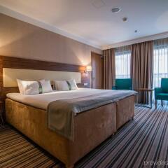Отель Holiday Inn Łódź Польша, Лодзь - отзывы, цены и фото номеров - забронировать отель Holiday Inn Łódź онлайн комната для гостей