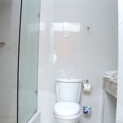 BON Hotel Stratton Asokoro ванная
