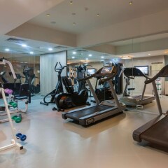 DoubleTree by Hilton Hotel Istanbul - Sirkeci фитнесс-зал фото 2