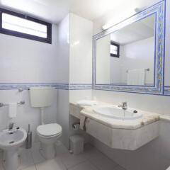 Отель Auramar Beach Resort ванная