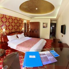 Отель Cron Palace Tbilisi Тбилиси комната для гостей фото 4