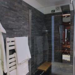 Hotel Montescano Сан-Мартино-Сиккомарио ванная