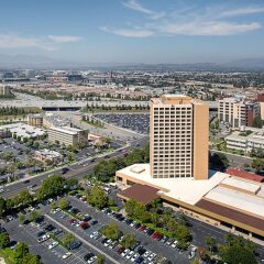 DoubleTree by Hilton Anaheim - Orange County in Orange, United States of America from 179$, photos, reviews - zenhotels.com balcony