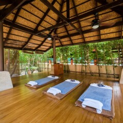 Отель Kata Sea Breeze Resort фитнесс-зал фото 3