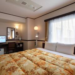 Отель Toyoko Inn Hakata-guchi Ekimae комната для гостей фото 5