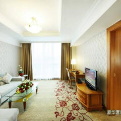 South China Harbour View Hotel комната для гостей фото 2