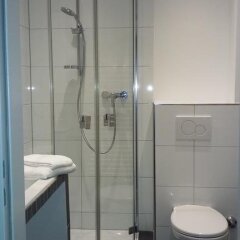 Отель Comfort Boardinghouse Koln Rodenkirchen Германия, Кёльн - отзывы, цены и фото номеров - забронировать отель Comfort Boardinghouse Koln Rodenkirchen онлайн ванная фото 2
