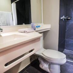 Отель City Express Plus Cali ванная