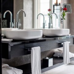 Hotel Schweizerhof Bern & THE SPA ванная фото 2