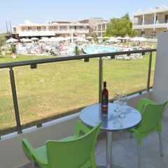 Emerald Hotel балкон