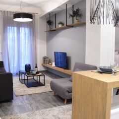 Отель Alpinia Deluxe Apt (Must) Греция, Салоники - отзывы, цены и фото номеров - забронировать отель Alpinia Deluxe Apt (Must) онлайн комната для гостей фото 2