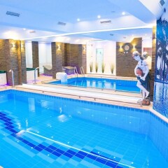 Отель Grand Hotel & Spa Tirana Албания, Тирана - отзывы, цены и фото номеров - забронировать отель Grand Hotel & Spa Tirana онлайн бассейн