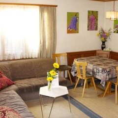 Отель Chesa Albris Bed and Breakfast Швейцария, Санкт-Мориц - отзывы, цены и фото номеров - забронировать отель Chesa Albris Bed and Breakfast онлайн комната для гостей фото 2