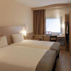 Ibis Izmir Alsancak Турция, Измир - 1 отзыв об отеле, цены и фото номеров - забронировать отель Ibis Izmir Alsancak онлайн комната для гостей фото 5