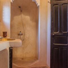 Отель Riad Kamar Zamane Марокко, Марракеш - отзывы, цены и фото номеров - забронировать отель Riad Kamar Zamane онлайн ванная