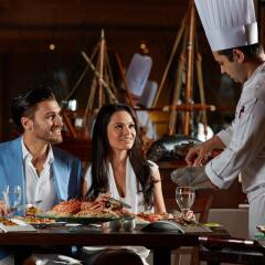 Отель Crowne Plaza Dubai питание