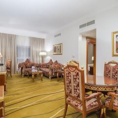 Отель Holiday Inn Bur Dubai - Embassy District комната для гостей фото 3