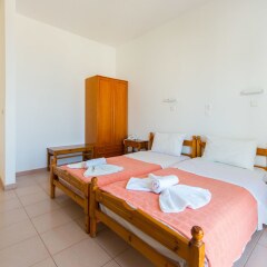 Palm Bay Hotel Studios комната для гостей фото 6