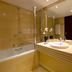 Отель Sana Lisboa Hotel Португалия, Лиссабон - 3 отзыва об отеле, цены и фото номеров - забронировать отель Sana Lisboa Hotel онлайн ванная фото 2