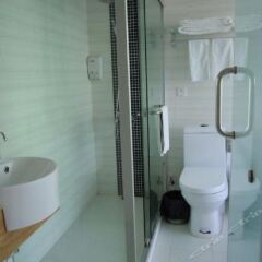 Отель Jiuyang Guest House ванная