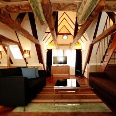 Iron Gate Hotel and Suites интерьер отеля