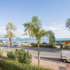 Отель Galets d'Azur Promenade des Anglais Франция, Ницца - отзывы, цены и фото номеров - забронировать отель Galets d'Azur Promenade des Anglais онлайн пляж