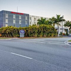 Отель Hampton Inn Suites Sarasota/Bradenton Airport фото 6