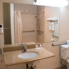 Days Inn by Wyndham Indio in Indio, United States of America from 116$, photos, reviews - zenhotels.com bathroom photo 3