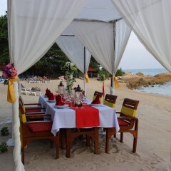 Отель First Bungalow Beach Resort фото 4