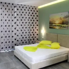 Отель Franklin Rooms сейф в номере