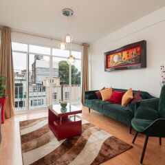 Апартаменты Luxury Balcony Apartments - FREE Parking & Netflix - Family Friendly Мехико комната для гостей фото 4