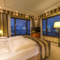 Maritim Berlin Hotel 4* Люкс с разными типами кроватей