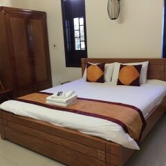Отель Golden Sunbeam Homestay (Tia Nắng Vàng) Хойан комната для гостей