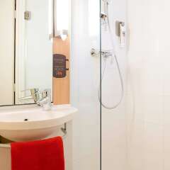Отель Ibis Cannes Centre Франция, Канны - отзывы, цены и фото номеров - забронировать отель Ibis Cannes Centre онлайн ванная