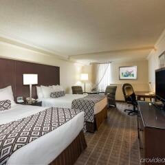 Отель Crowne Plaza Toronto Airport Канада, Торонто - отзывы, цены и фото номеров - забронировать отель Crowne Plaza Toronto Airport онлайн комната для гостей фото 3
