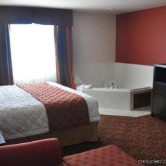 Rodeway Inn Milford in Milford, United States of America from 103$, photos, reviews - zenhotels.com guestroom photo 5