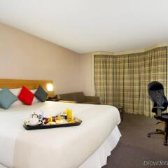 Отель Novotel Montreal Center Канада, Монреаль - отзывы, цены и фото номеров - забронировать отель Novotel Montreal Center онлайн комната для гостей фото 2