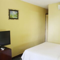 Hotel Mansa in Bertoua, Cameroon from 53$, photos, reviews - zenhotels.com room amenities photo 2