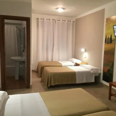 Отель Hostal Puerto Beach Испания, Мотрил - отзывы, цены и фото номеров - забронировать отель Hostal Puerto Beach онлайн комната для гостей фото 5