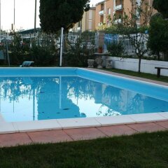 Отель B&B Desenzano бассейн фото 3