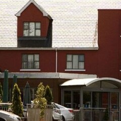 Springfield Hotel парковка