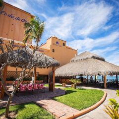 Costa De Oro Beach Hotel