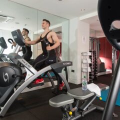 Park International Hotel фитнесс-зал