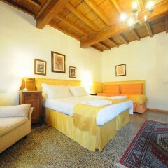 Отель B&B Già Via Larga комната для гостей фото 5